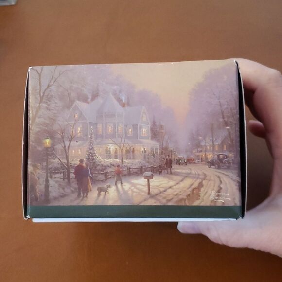 EUC Sears Thomas Kinkade Painter of Light Christmas Ornament Dated 2011 - Picture 4 of 13